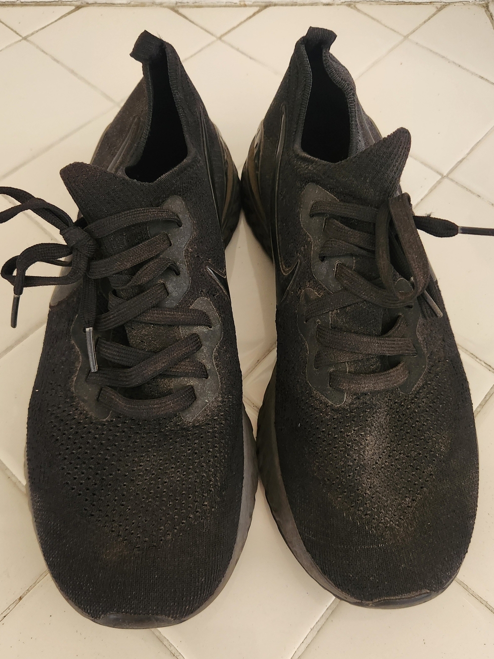 Nike Men’s Black Knit Running Sneakers Size 10.5